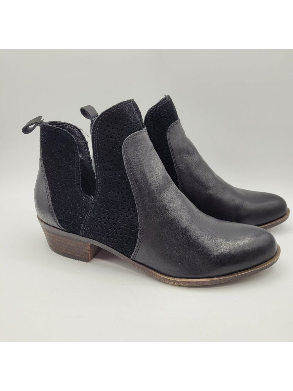 Lucky Brand Women's Ankle Booties Size 8.5 Belgon Supple Black Leather & Suede